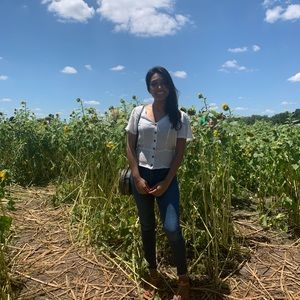 Meet your Posher, Iffat